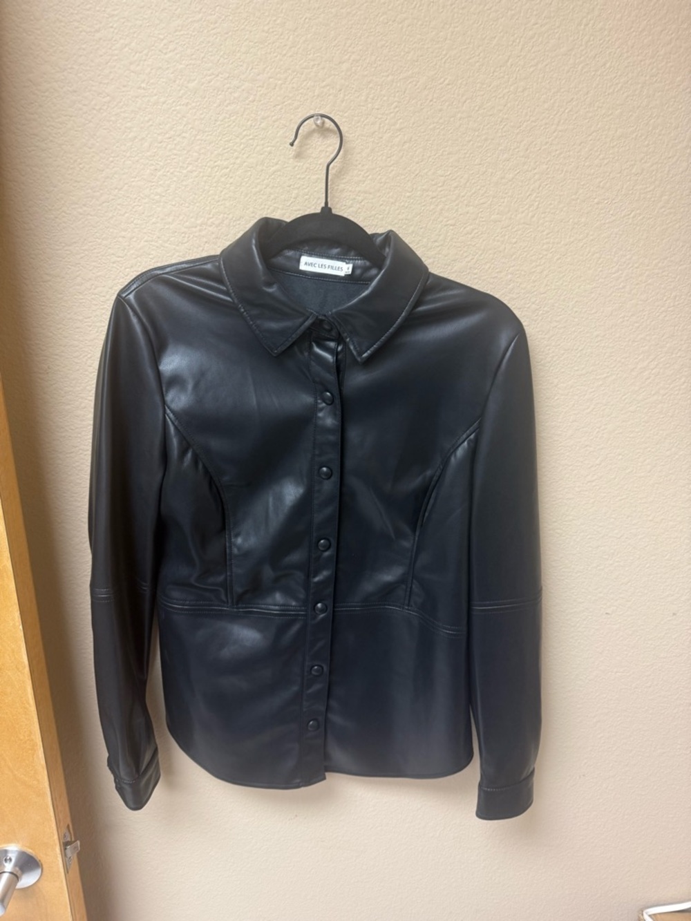 Avec Les Filles Black Faux Leather Button-Up Jacket 🤩
